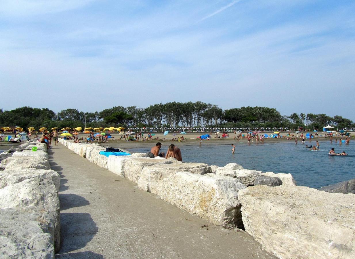 Pini Village Lido Altanea Caorle Exterior photo