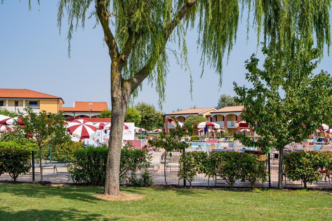 Pini Village Lido Altanea Caorle Exterior photo