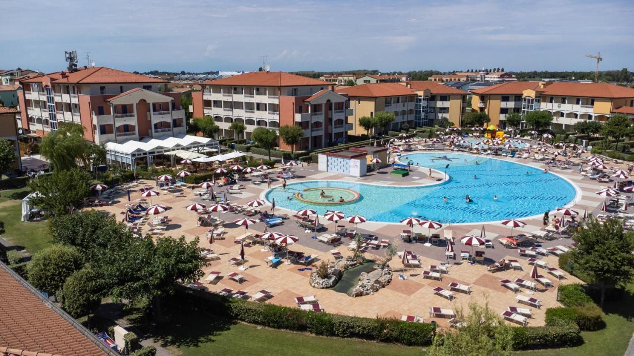 Pini Village Lido Altanea Caorle Exterior photo